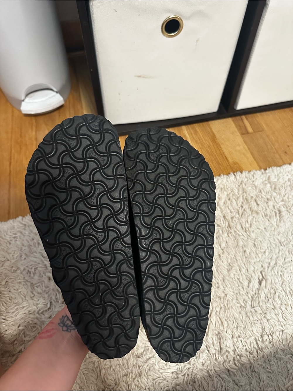 Women’s Birkenstock Black oiled leather Boston Clog - Picture 4 of 4